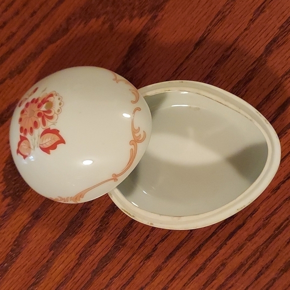 Vintage Limoges egg-shaped trinket dish - Picture 2 of 5